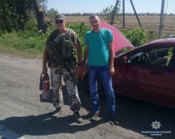 В Константиновке полицейский спас автомобиль и жизнь пассажиров