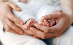 
Как оформить выплаты в єМалятко во время войны: пошаговая инструкция
