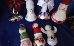 В Константиновке открылась выставка раритетных елочных игрушек