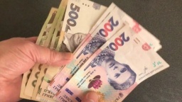 Выплаты от ACTED. Где украинцам предоставляют денежную помощь
