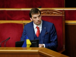 Займутся больницами, школами и дорогами: Гончарук анонсировал большую стройку в регионах с марта 202