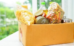 Сегодня в Константиновке начали выдавать благотворительную помощь определенной категории граждан
