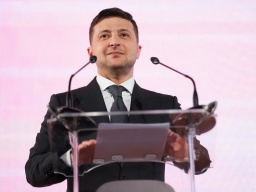 Зеленский объяснил, что такое &laquo;паспорт в смартфоне&raquo;