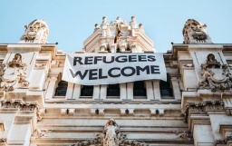 
Временная защита в ЕС. Можно ли украинцам ездить домой и возвращаться обратно
