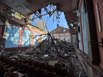 Россияне снова атаковали Константиновку: повреждены многоэтажки и коммунальные объекты