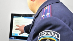 &laquo;Отмененные&raquo; Аваковым справки-счета продолжают открыто использовать в столичных МРЭО