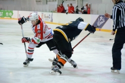 ХК &laquo;Донбасс&raquo; возвращает себе первое место