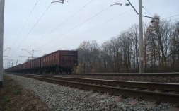 В Константиновке погиб ребенок под колесами проходящего поезда