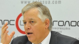 Порошенко узурпирует власть ради финансовых потоков и приватизации &ndash; Симоненко