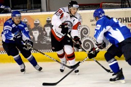 Форвард сборной Украины Артем Бондарев вернулся в ХК &laquo;Донбасс&raquo;