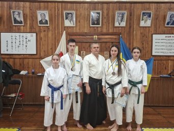 Спортсмени з Костянтинівки здобули золото, срібло та бронзу на чемпіонаті України з карате-до