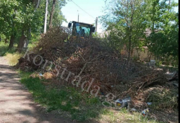 ​Работы по очистке придомовых территорий от стихийных свалок в Константиновке