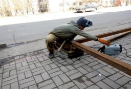 Неизвестный объект строится в Константиновке