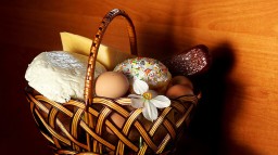 За год &laquo;пасхальная корзина&raquo; подорожала на 120 гривен