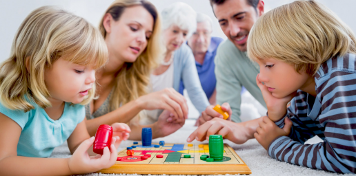 Як провести час з дітьми в дощовий день &mdash; цікаві та корисні поради