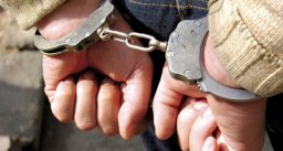 Жителя Константиновского района подозревают в грабеже, мошенничестве и воровстве.