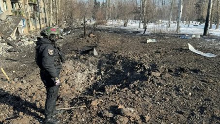 Враг атаковал Константиновку ракетами и авиабомбами: есть пострадавшие и разрушения  (ФОТО, ВИДЕО)