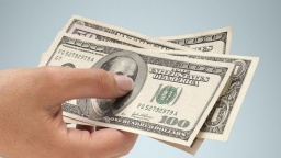 
Курс доллара упал ниже 27 гривен впервые за 11 месяцев
