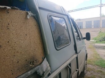 Константиновка снова под ударом: вражеский дрон повредил автомобиль ДТЭК