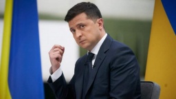 
Поссорились: Зеленский против &laquo;инкубатора Ахметова&raquo;
