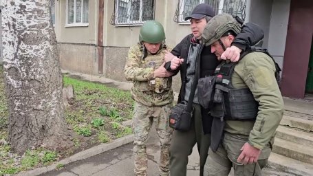 &laquo;Прилетело в 30 метрах&raquo;: эвакуация под обстрелами &ndash; история семьи из Константиновки