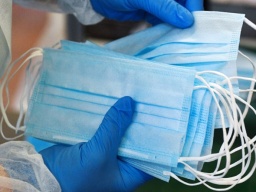 &laquo;Сколько масок необходимо школьнику в день?&raquo;: в Минздраве дали ответ