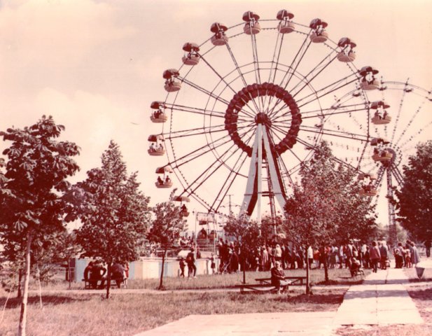 Два &laquo;чёртовых колеса&raquo; Константиновки &mdash; забытая история парка &laquo;Юбилейный&raquo;
