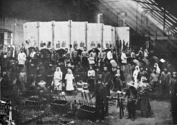 Завод стеклоизделий им. 13-ти расстрелянных рабочих (Бутылочный завод): память и производство