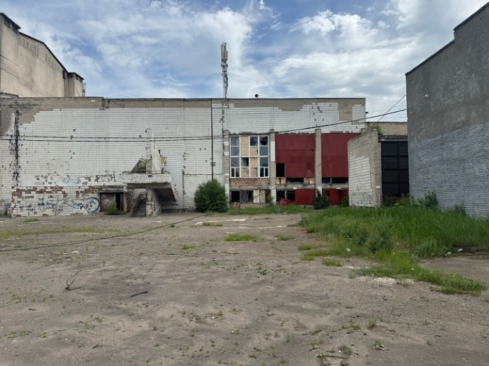 Ракетный обстрел Константиновки: трое раненых, повреждены жилые дома и заведение культуры