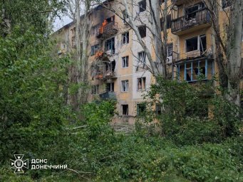 Вражеская атака дронами по Константиновке: сгорела АЗС, есть жертвы