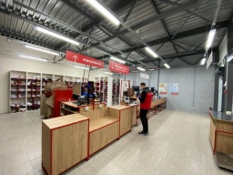 
Украинцы не могут отправить и получить посылки &laquo;Новой почты&raquo;: что произошло
