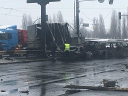 Появились детали страшного ДТП в Киеве, когда фура врезалась в маршрутку (ФОТО)