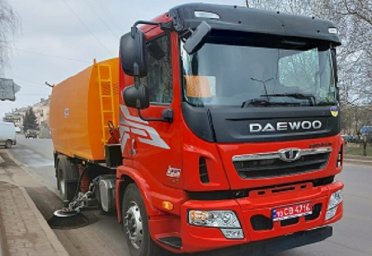 Автодороги в Константиновке теперь чистит и &laquo;пылесос&raquo;