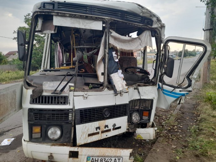 В Константиновке дроны РФ ранили трех коммунальщиков и повредили технику