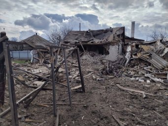 Константиновка под прицелом: за сутки пять авиаударов, один погибший и раненый ребенок. Ситуация на утро 8 апреля