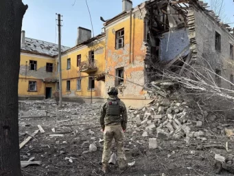 ​&laquo;Белые ангелы&raquo; и гуманитарная организация &laquo;Подснежник&raquo; помогают эвакуировать жителей Донбасса. (ВИДЕО)