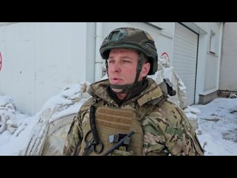 Перші хвилини після обстрілу Костянтинівки &ndash; відчайдушна спроба парамедиків урятувати життя чоловіко