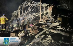 
Россияне ударили по Пункту Незламності в Константиновке, трое погибших
