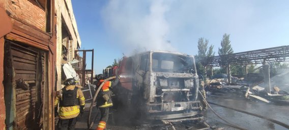 Артиллерийские обстрелы и атаки дронами по Константиновке: снова повреждение гражданской инфраструктуры