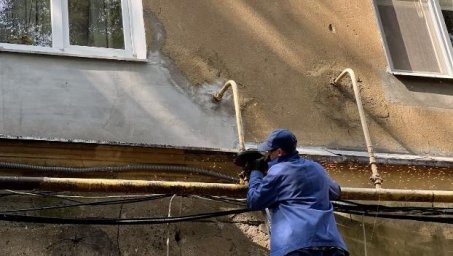 Несмотря на угрозы обстрелов, газовщики Донецкой области не прекращают работу